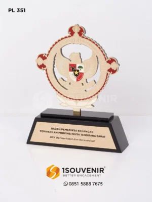 Plakat Logam Kenang-kenangan dari BPK Perwakilan...