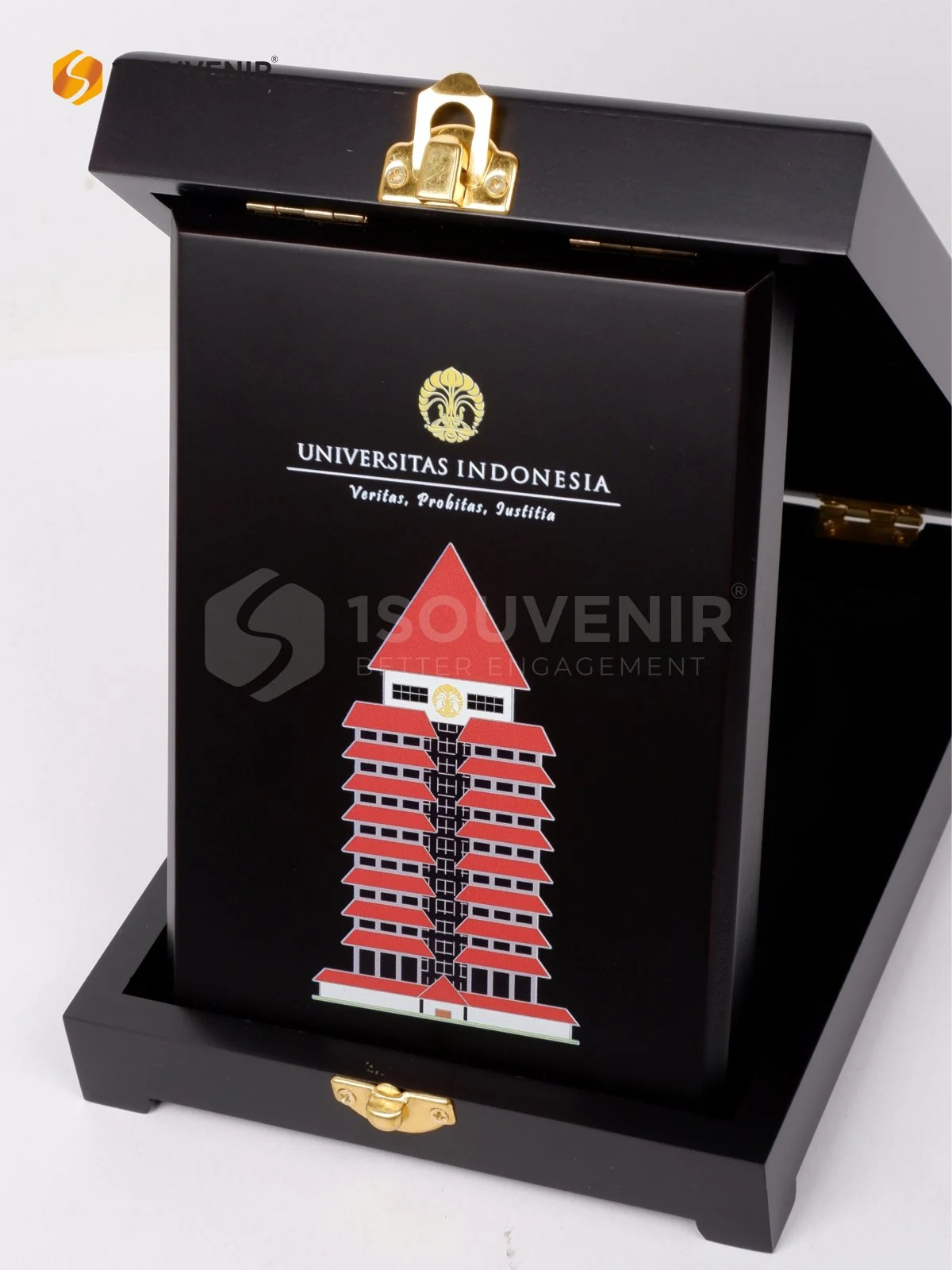 Plakat Kayu Kenang-kenangan dari Universitas Indonesia 2 DETAIL-PK629 Plakat Kayu Universitas Indonesia