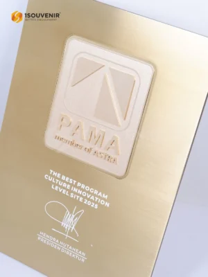 Plakat Logam Penghargaan The Best Program Culture Innovation...