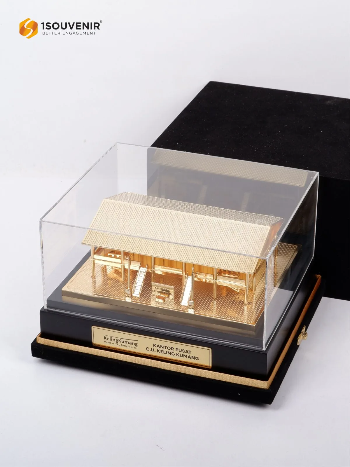 Miniatur Gedung Kantor Pusat Kenang-kenangan dari CU Keling Kumang 3 DETAIL2-SM599 Miniatur Gedung Kantor Pusat C.U