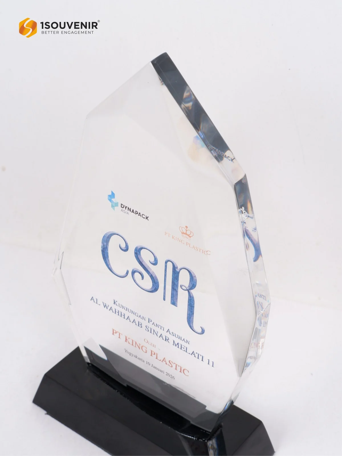 Plakat Akrilik Kenang-kenangan CSR dari PT King Plastic untuk PA Al-Wahhaab Sinar Melati 2 DETAIL-PA765 Plakat Akrilik CSR King Plastic