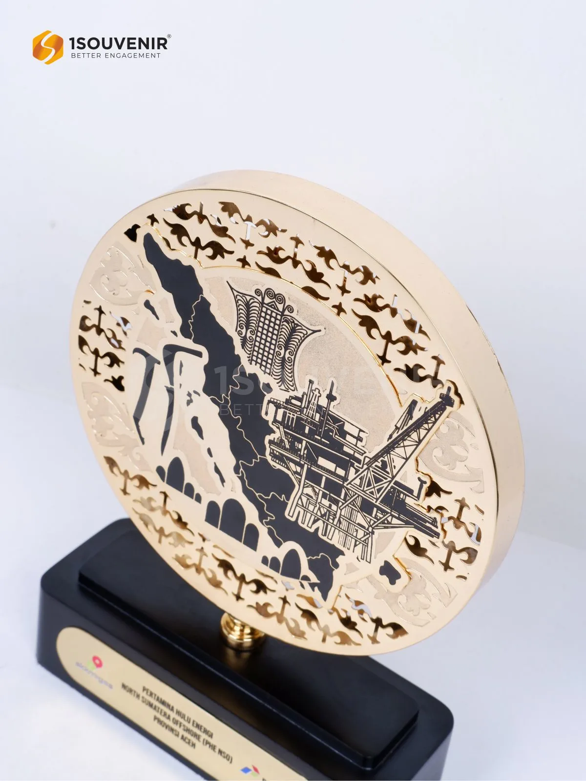 Plakat Logam Bulat Cendera Mata Pertamina Hulu Energi North Sumatera Offshore (PHE NSO) Provinsi Aceh 2 DETAIL-PL374 Plakat Logam Bulat PHE NSO Aceh