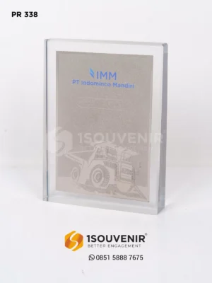 Plakat Resin Cendera Mata dari...