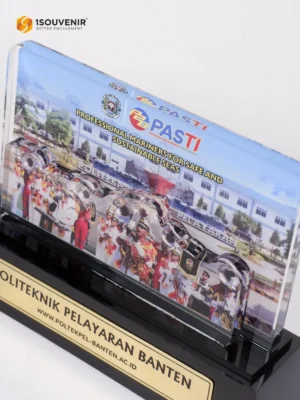 Plakat Akrilik Cendera Mata Politeknik...