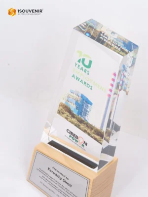 Plakat Kayu Akrilik Penghargaan...