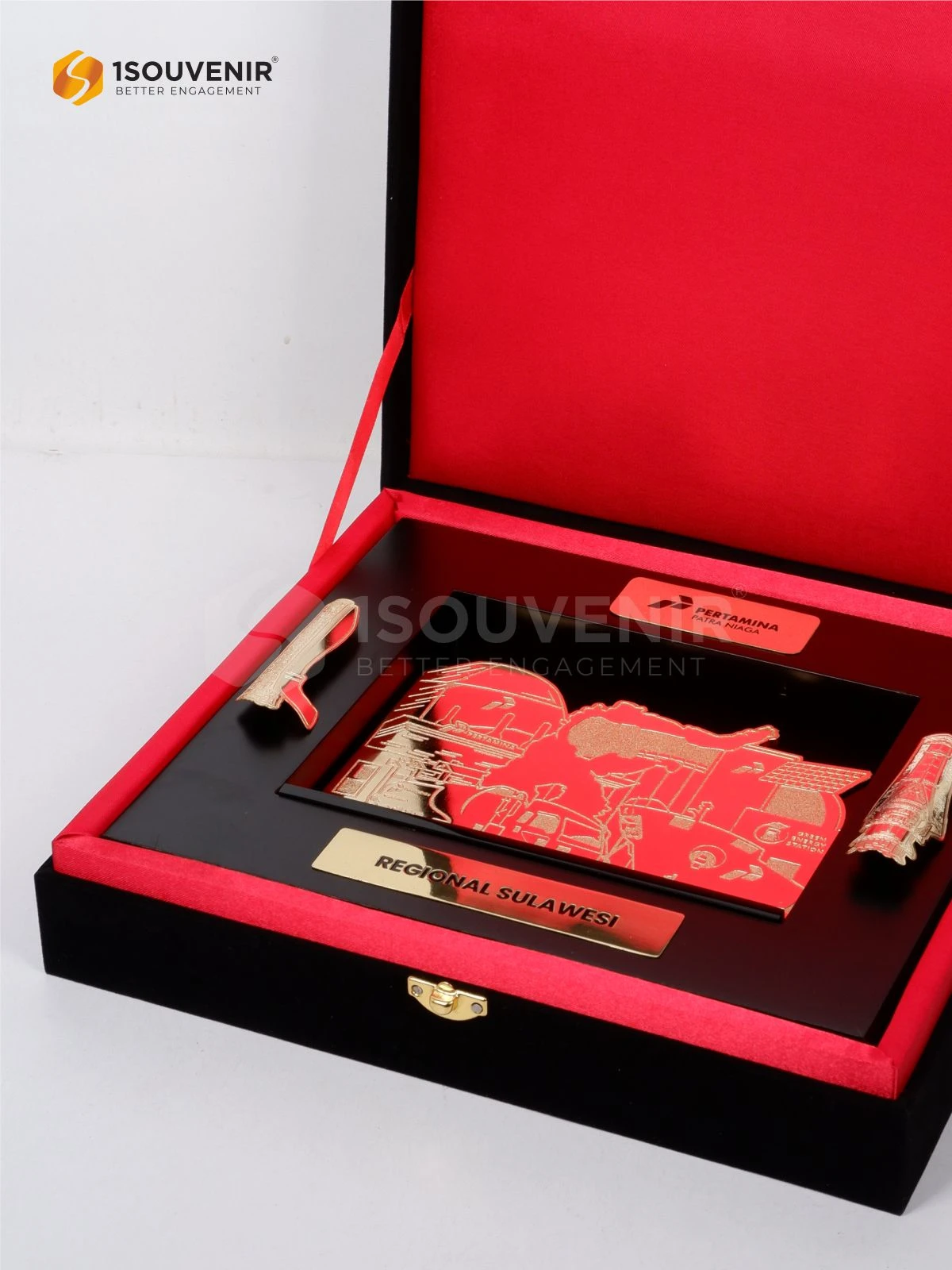 Plakat Frame Cendera Mata dari Pertamina Patra Niaga Regional Sulawesi 3 DETAIL2-PF313 Plakat Frame Pertamina Regional Sulawesi