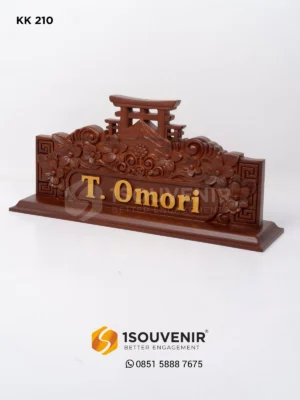 Papan Nama Meja Ukir T. Omori