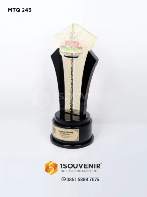 Piala Penghargaan Juara Umum MTQ...