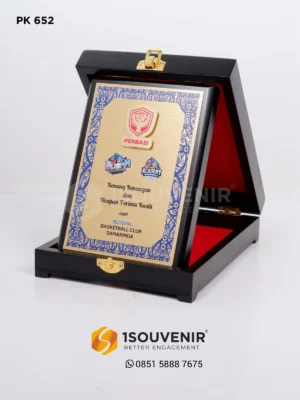 Plakat Kayu Ucapan Terima Kasih dari Bluefin Basketball Club