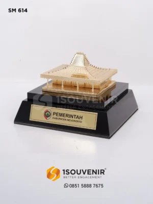 Miniatur Rumah Adat Joglo Cendera...