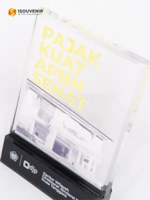 Plakat Akrilik Cendera Mata DJP...