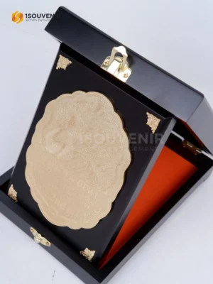 Plakat Kayu Hadiah Happy Wedding...