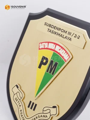 Plakat Kayu Perisai Kenang-kenangan...