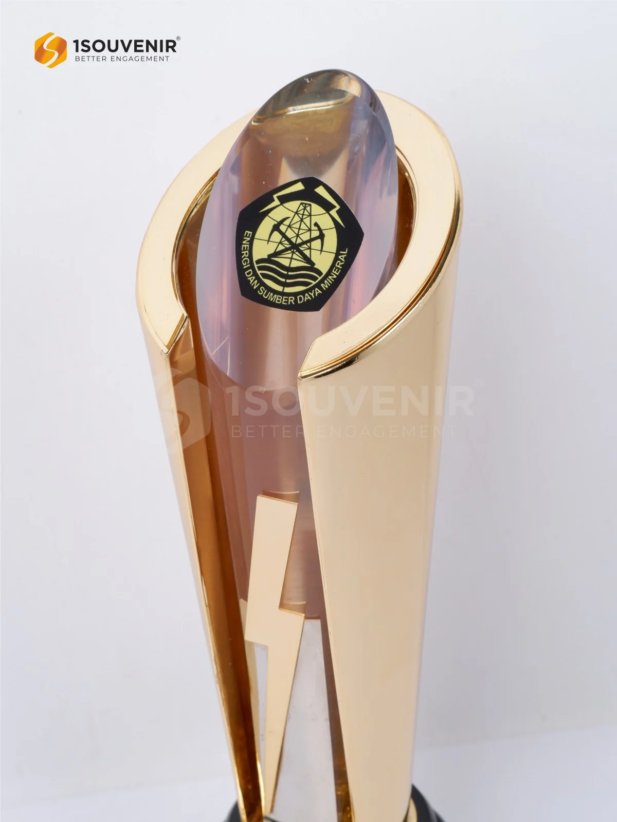 Piala Penghargaan Pelapor SMK2 Terbaik Kategori Instalasi Pemanfaatan Tenaga Listrik 2 DETAIL-PP363 Piala Penghargaan Pelapor SMK2