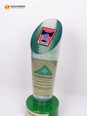 Jogjaplakat | Toko Plakat & Pusat Plakat Terlengkap 23 Piala Penghargaan Stratifikasi...