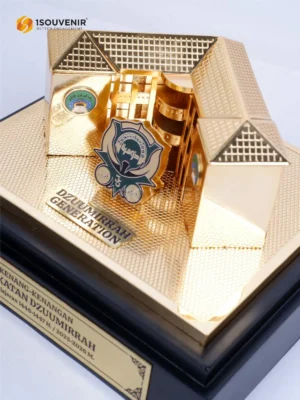 Miniatur Gedung Pondok Pesantren...