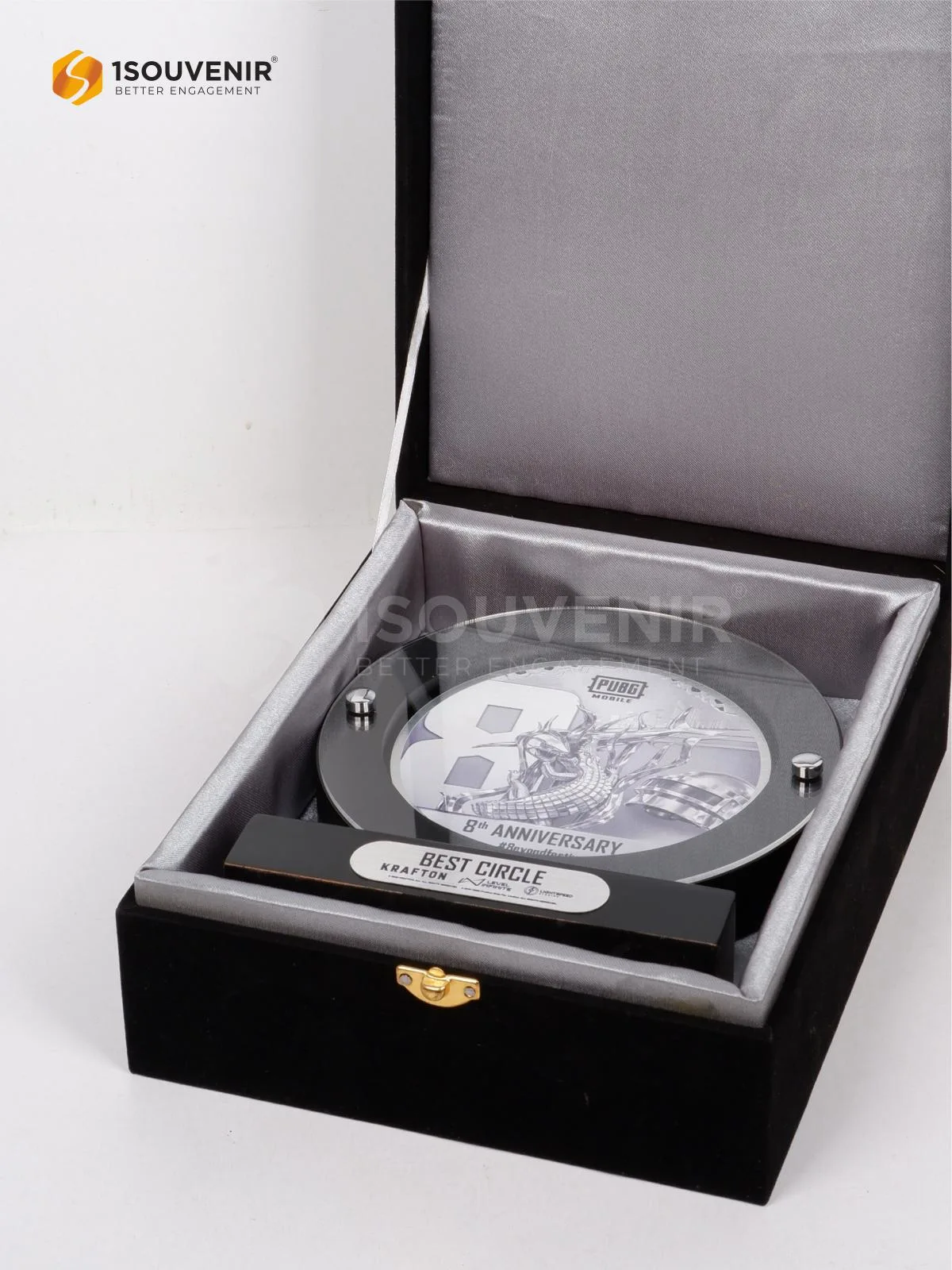 Plakat Kayu Bulat 8th Anniversary Krafton Beyond Festive Apresiasi Best Circle 3 DETAIL2-PK690 Plakat Kayu Bulat Anniversary Krafton