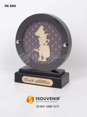 Jogjaplakat | Toko Plakat & Pusat Plakat Terlengkap 50 Plakat Kayu Wayang Kresna Cendera...