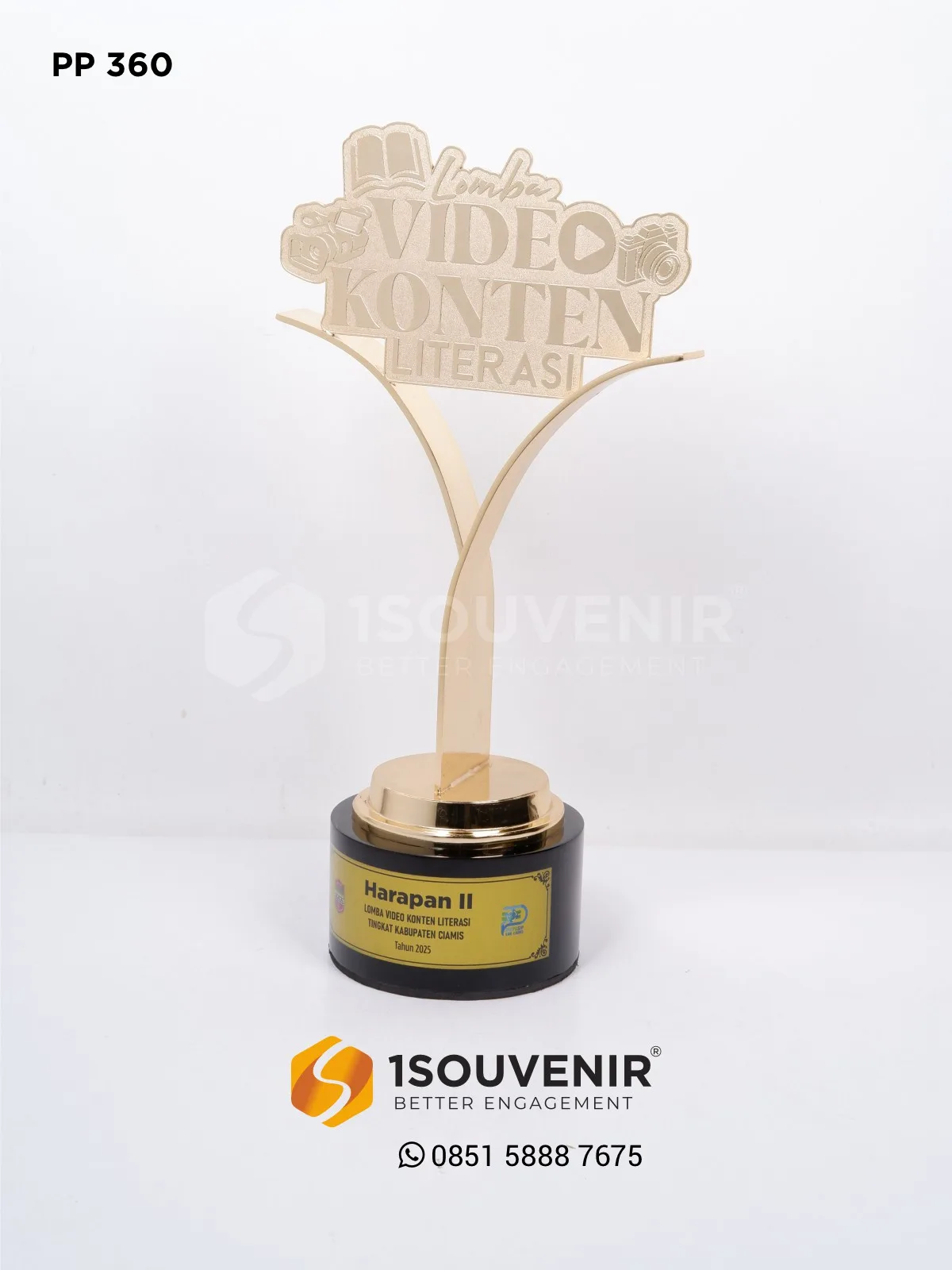 Piala Penghargaan Juara Harapan II Lomba Video Konten Literasi Tingkat Kabupaten Ciamis Tahun 2025 1 PP360 Piala Penghargaan Lomba Video Konten