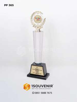 Jogjaplakat | Toko Plakat & Pusat Plakat Terlengkap 34 Piala Penghargaan FLS3N Juara I...