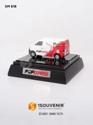 Jogjaplakat | Toko Plakat & Pusat Plakat Terlengkap 30 Miniatur Mobil Ekspedisi Kenang-kenangan...