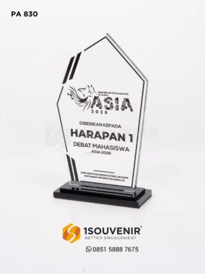 Plakat Akrilik Juara Debat Mahasiswa...