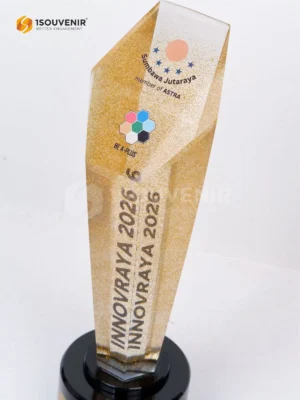 Piala Penghargaan Quality Control...
