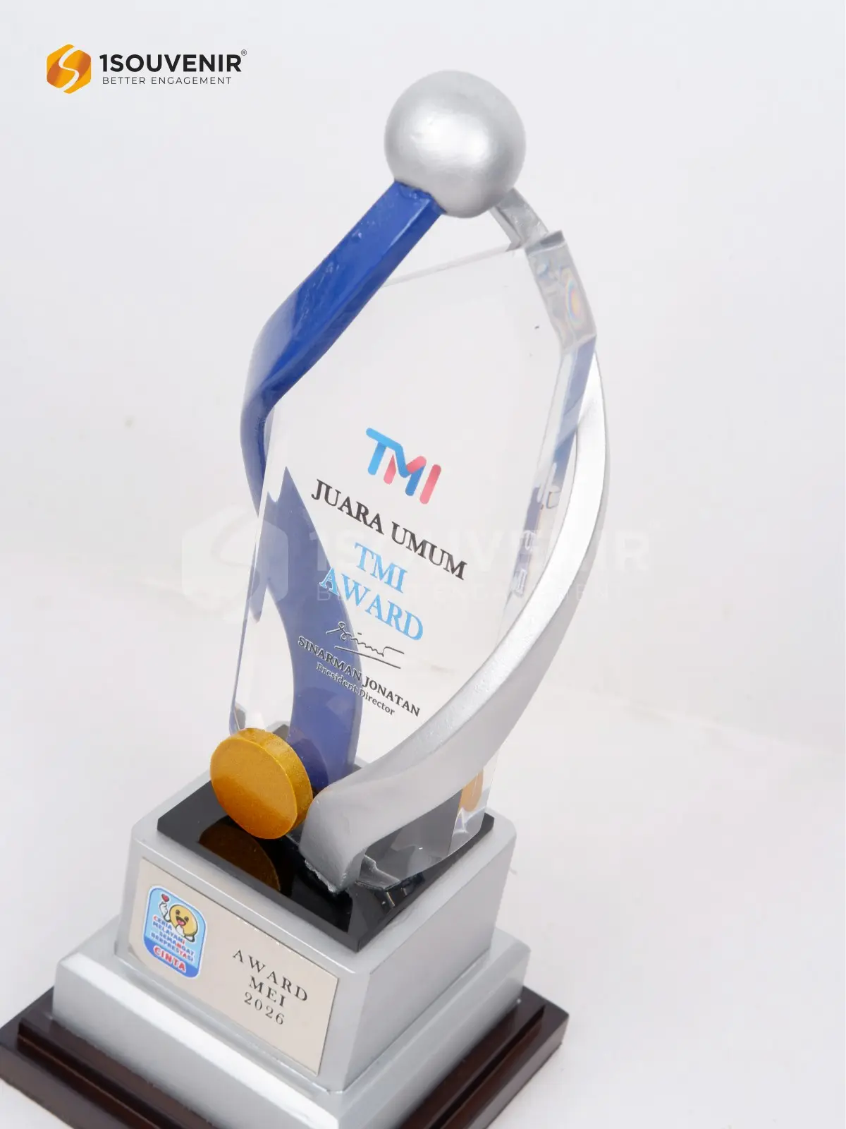 Piala Penghargaan TMI Award 2026 PT Inti Cakrawala Citra Jakarta 2 DETAIL-PP381 Piala Penghargaan TMI Award