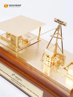 Miniatur Sumur Tua Pertamina EP...