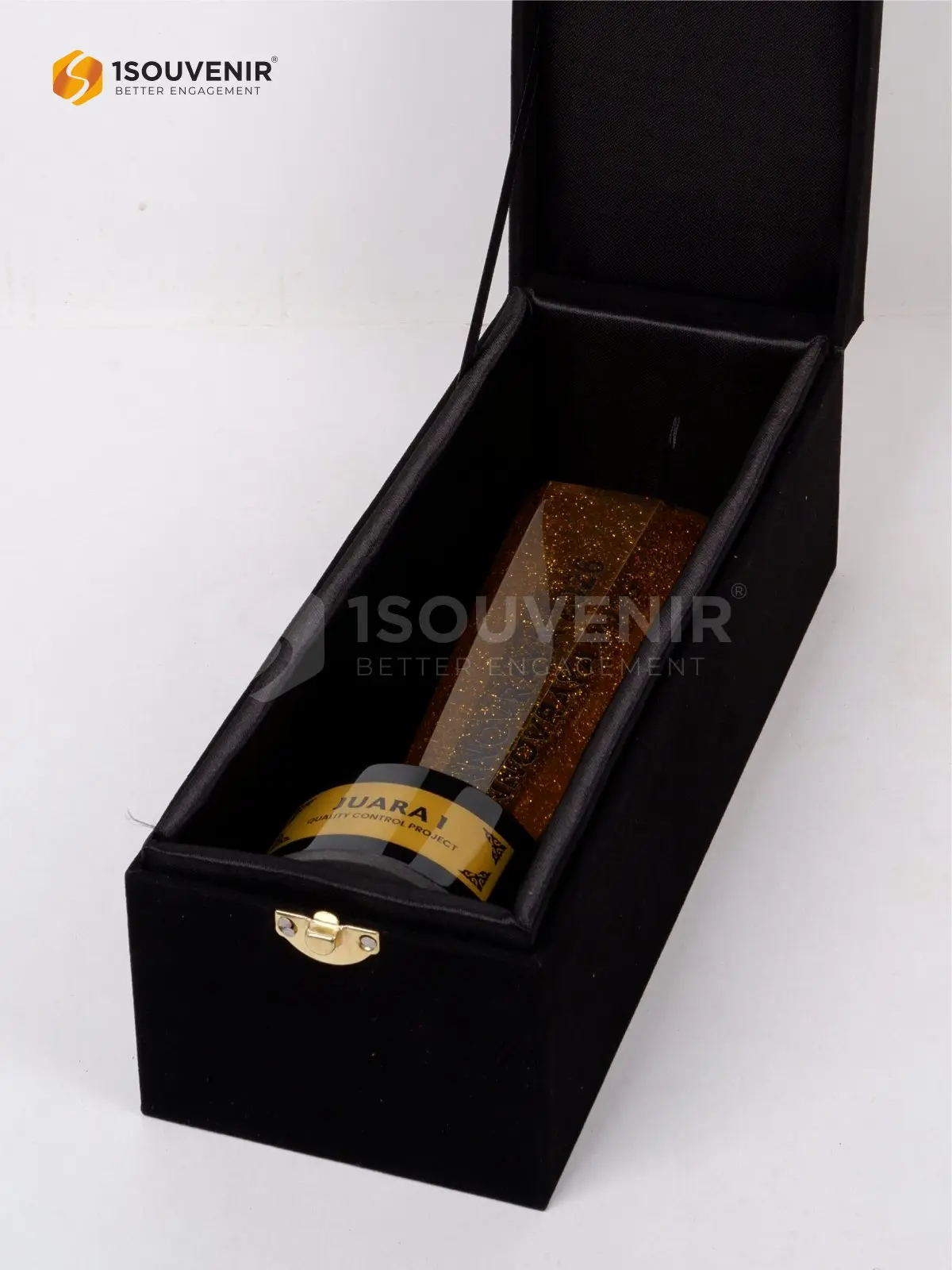 Piala Penghargaan Quality Control Project Innovraya 2026 3 DETAIL2-PP378 Piala Penghargaan Innovraya 2026
