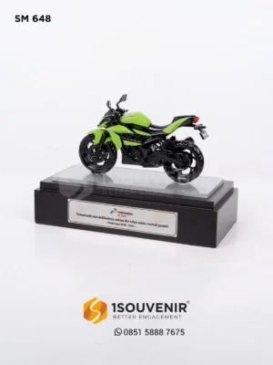 Miniatur Motor Ninja Kawasaki Pertamina...