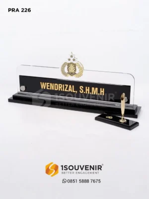 Papan Nama Meja Akrilik Polri