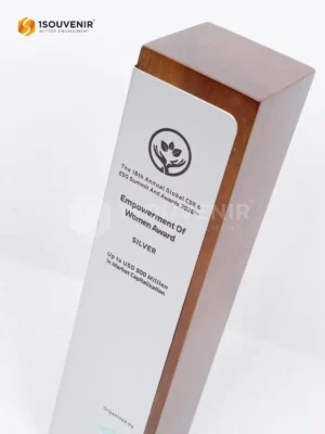 Piala Penghargaan 18th Annual Global CSR...