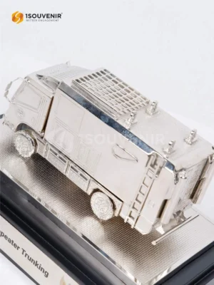 Miniatur Repeater Trunking TIK Polri