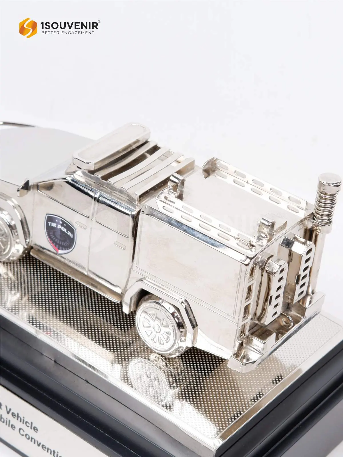 Miniatur Support Vehicle For Repeater Mobile Conventional Polri 2 DETAIL-SM667 Miniatur Support Vehicle