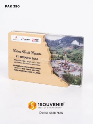 Plakat Kayu Akrilik Pemboran Sumur Eksplorasi PPC-1 PHE Jambi Merang
