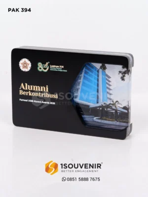 Plakat Kayu Akrilik Farmasi UGM Alumni Award...